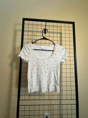 Sage + Stone Floral Waffle Knit Short Sleeve Top with Lace Trim